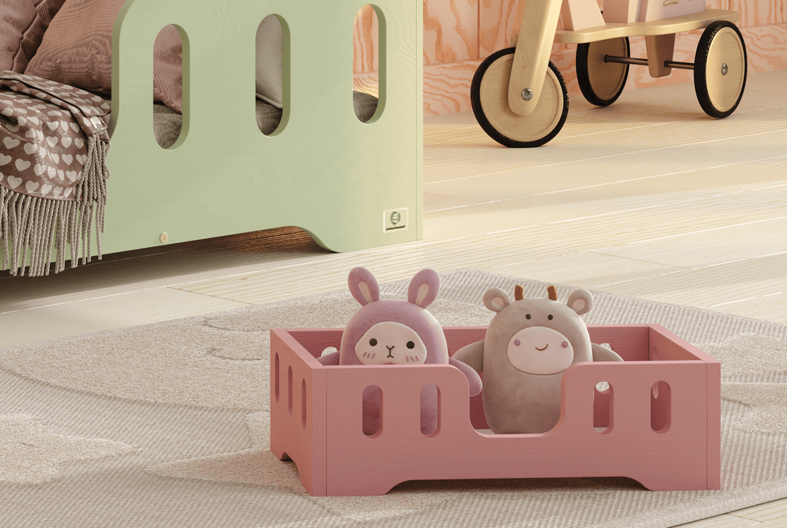 Drewniane łóżko dla lalek z podłużnymi wycięciami w barierkach ze sklejki sosnowej w kolorze różowym